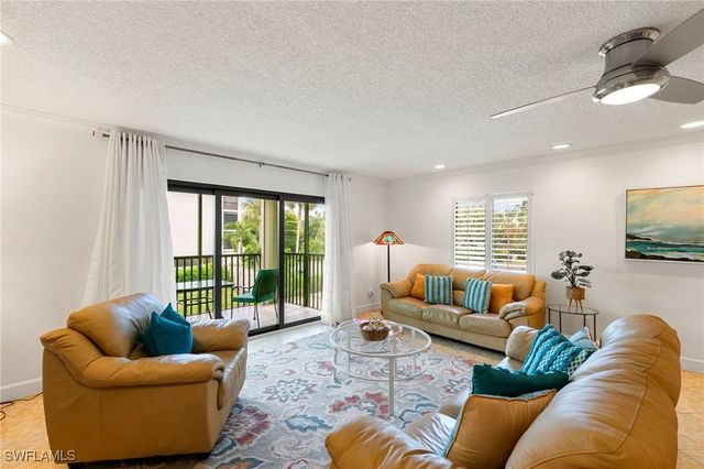 960 Swallow AVE 203, Marco Island, FL 34145