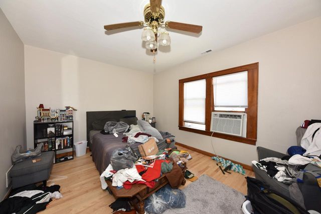 1209 Milwaukee AVENUE, South Milwaukee, WI 53172