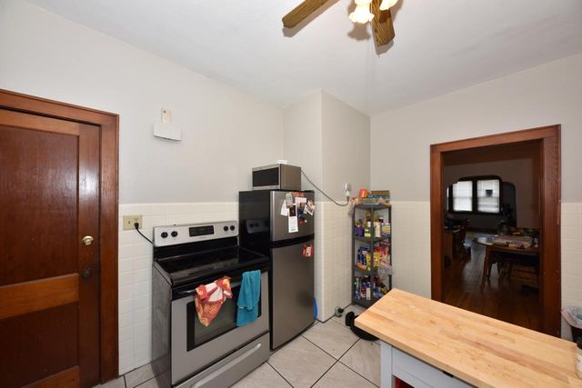 1209 Milwaukee AVENUE, South Milwaukee, WI 53172