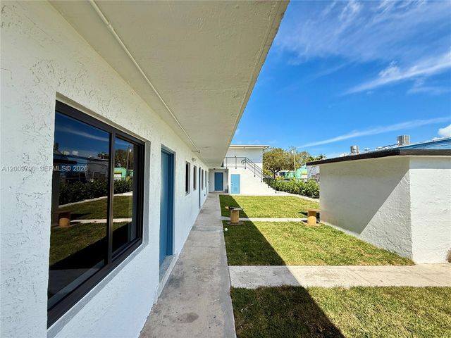 180 NE 57th St 4, Miami, FL 33137