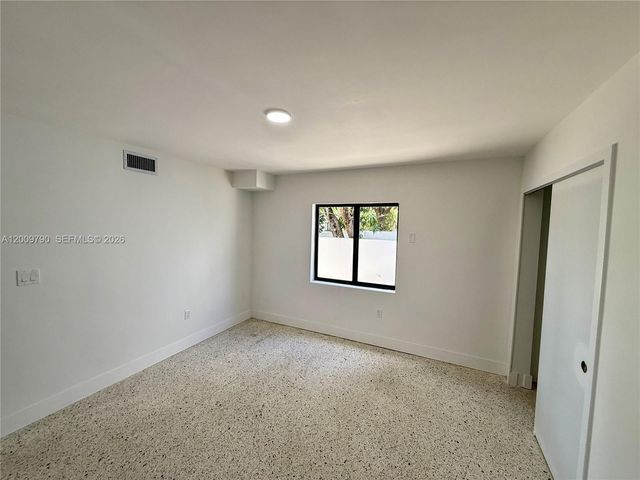 180 NE 57th St 4, Miami, FL 33137