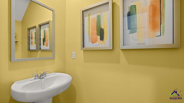 121 Kenmore Circle, Perry, GA 31069