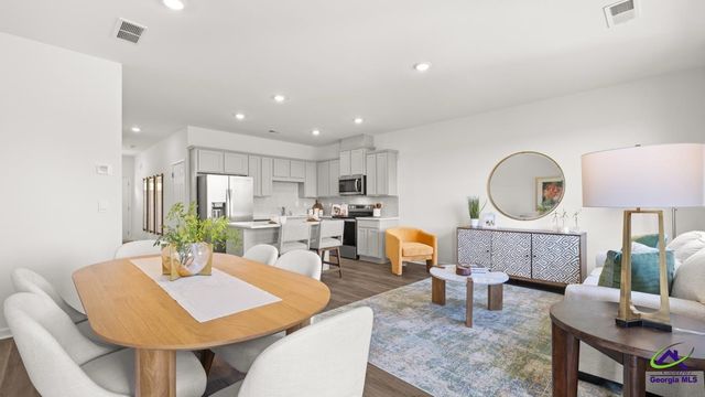 121 Kenmore Circle, Perry, GA 31069