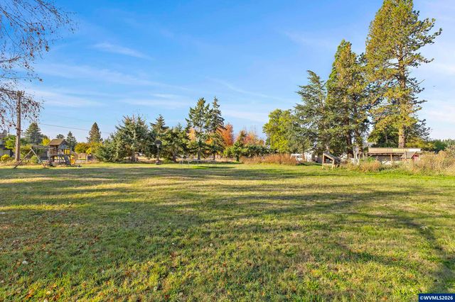 1352 63rd Av NE, Salem, OR 97317
