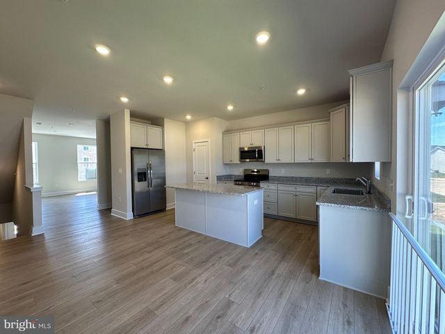 5513 ABERDEEN PL, White Plains, MD 20695