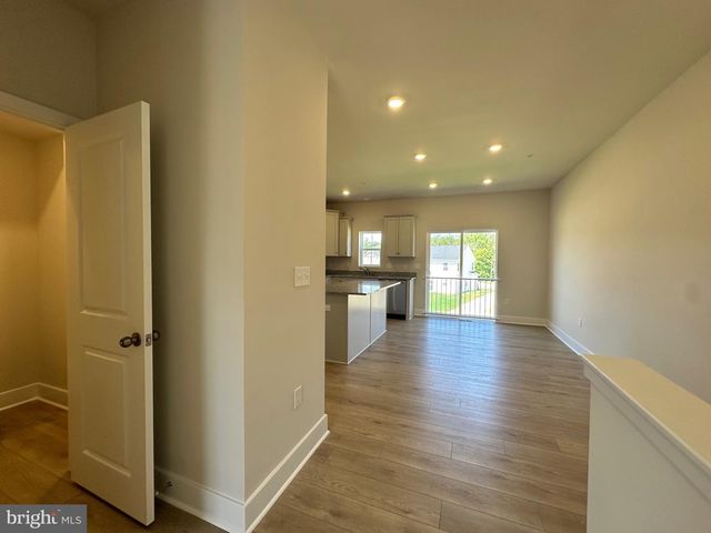 5513 ABERDEEN PL, White Plains, MD 20695