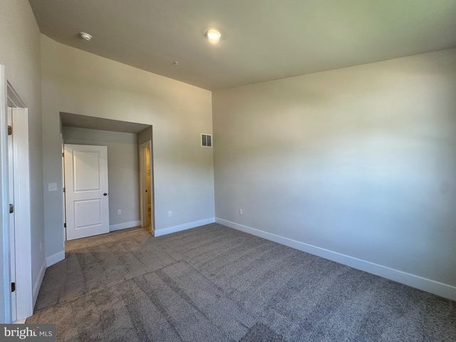 5513 ABERDEEN PL, White Plains, MD 20695