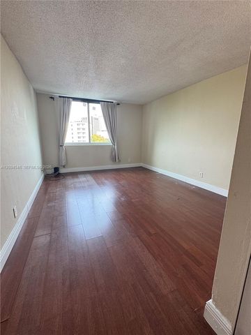 9125 SW 77th Ave 501, Miami, FL 33156