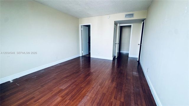 9125 SW 77th Ave 501, Miami, FL 33156