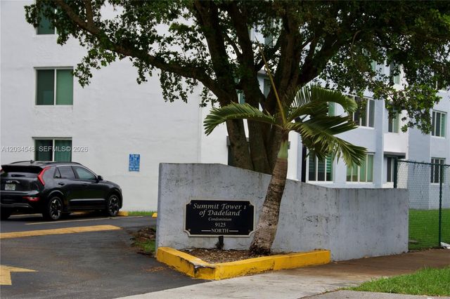 9125 SW 77th Ave 501, Miami, FL 33156
