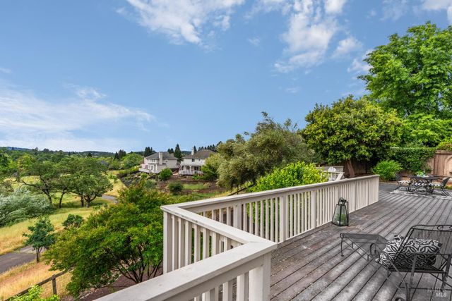 1569 Lofty Perch Pl, Santa Rosa, CA 95409