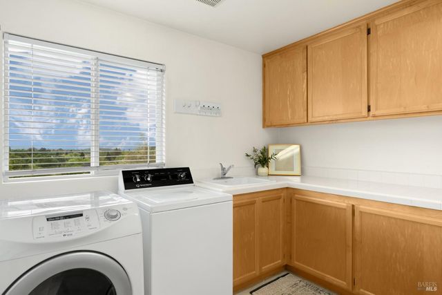 1569 Lofty Perch Pl, Santa Rosa, CA 95409