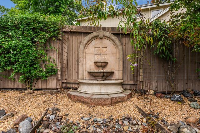 1569 Lofty Perch Pl, Santa Rosa, CA 95409