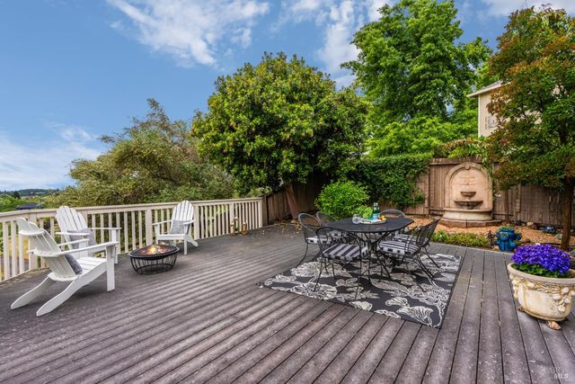 1569 Lofty Perch Pl, Santa Rosa, CA 95409