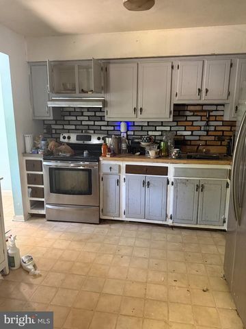 716 NORTHWOOD AVE, Cherry Hill, NJ 08002