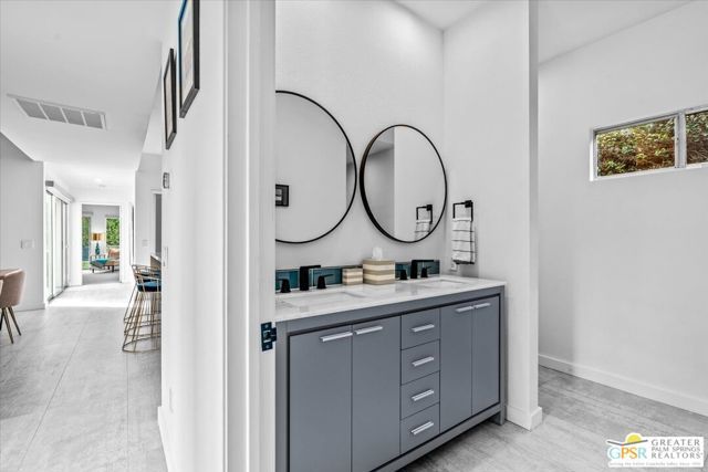 641 Dunes Court, Palm Springs, CA 92264