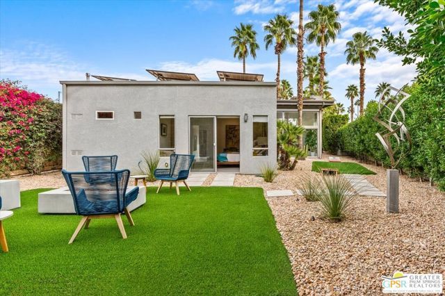641 Dunes Court, Palm Springs, CA 92264
