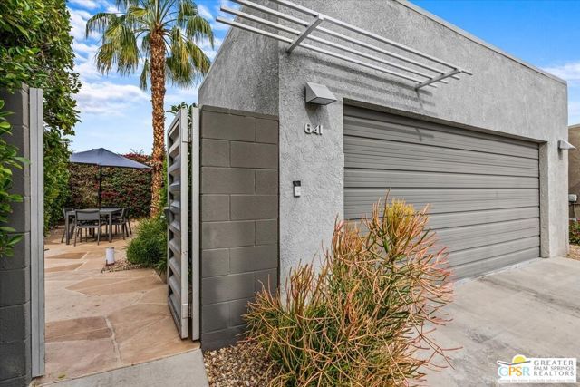 641 Dunes Court, Palm Springs, CA 92264