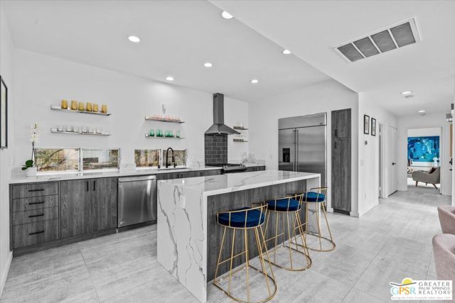 641 Dunes Court, Palm Springs, CA 92264