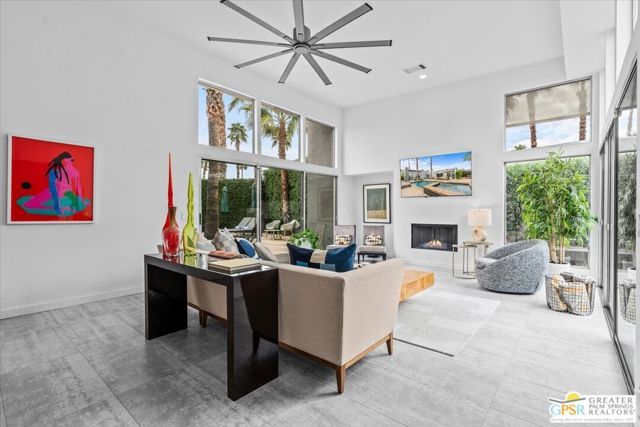 641 Dunes Court, Palm Springs, CA 92264