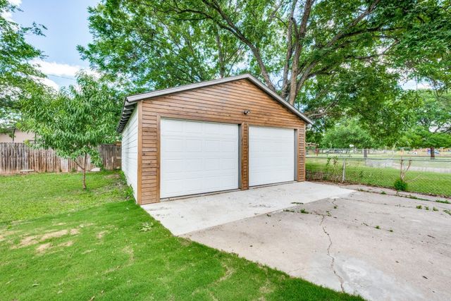 2800 Cecil Drive, Richland Hills, TX 76118