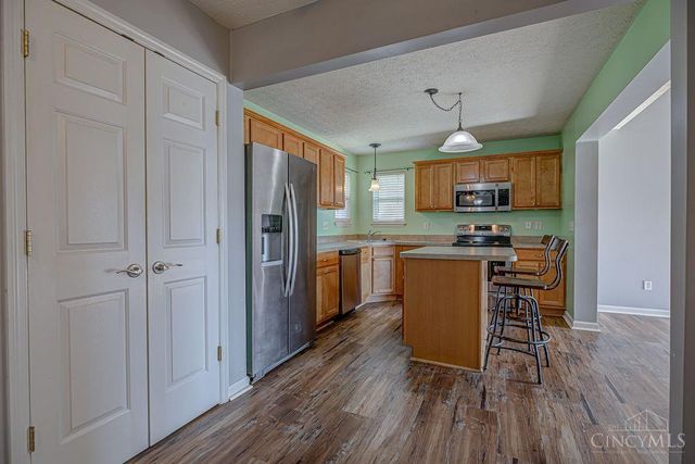 602 Wood Bluff Lane, Harrison, OH 45030