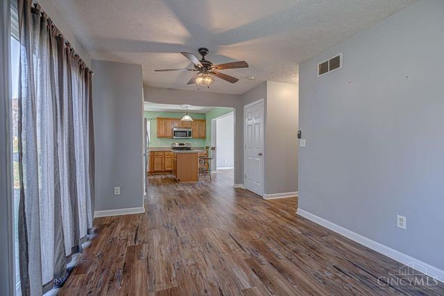 602 Wood Bluff Lane, Harrison, OH 45030