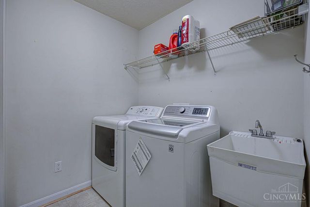 602 Wood Bluff Lane, Harrison, OH 45030