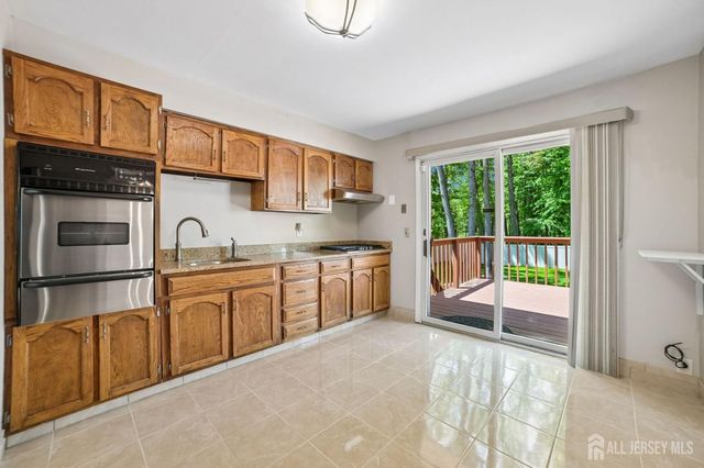 743 Wood Avenue, Edison, NJ 08850