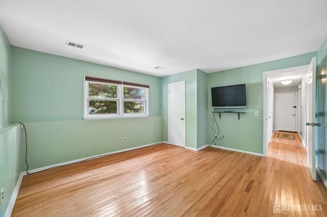 743 Wood Avenue, Edison, NJ 08850