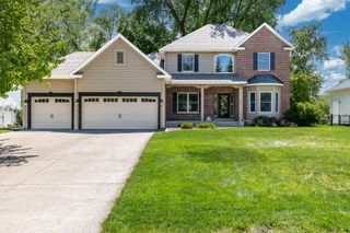 1084 Tamberwood Court, Woodbury, MN 55125