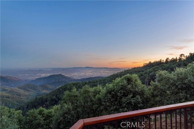 28527 Willow Road, Lake Arrowhead, CA 92352