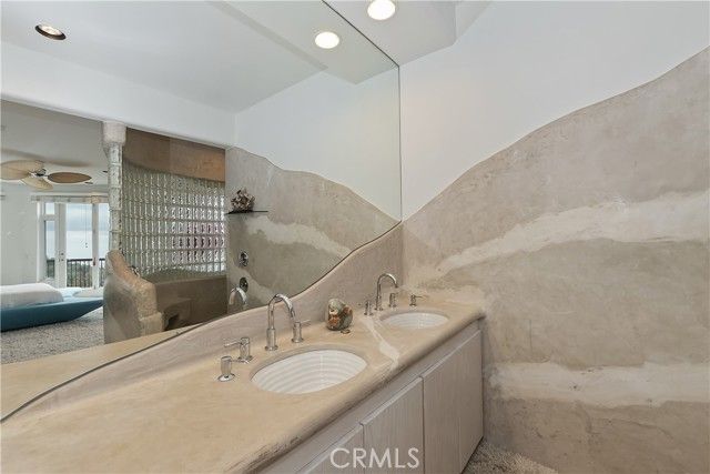 28527 Willow Road, Lake Arrowhead, CA 92352