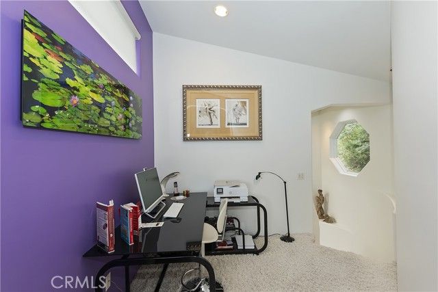 28527 Willow Road, Lake Arrowhead, CA 92352