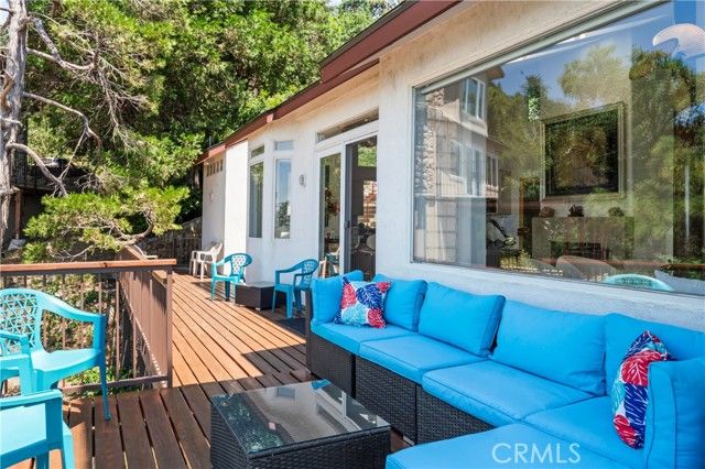 28527 Willow Road, Lake Arrowhead, CA 92352