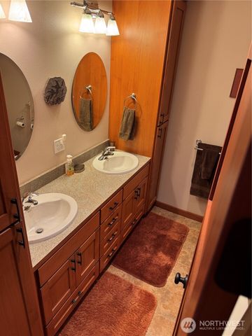 160 N Triton Head Drive, Lilliwaup, WA 98555