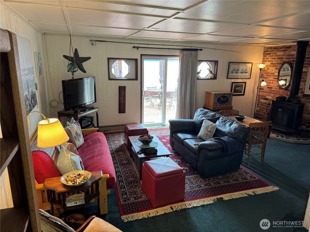 160 N Triton Head Drive, Lilliwaup, WA 98555