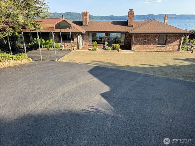 160 N Triton Head Drive, Lilliwaup, WA 98555
