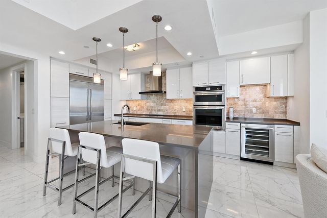 2 Water Club Way 603, North Palm Beach, FL 33408
