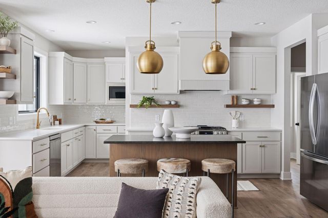 5296 176th Street W, Lakeville, MN 55044