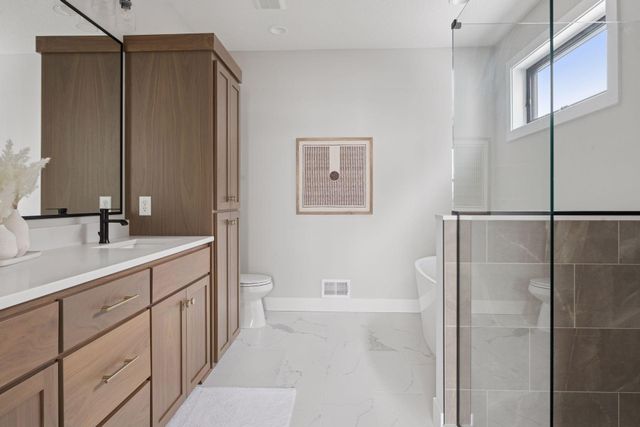 5296 176th Street W, Lakeville, MN 55044