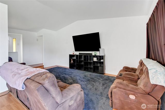 9018 Andes Court SE, Yelm, WA 98597