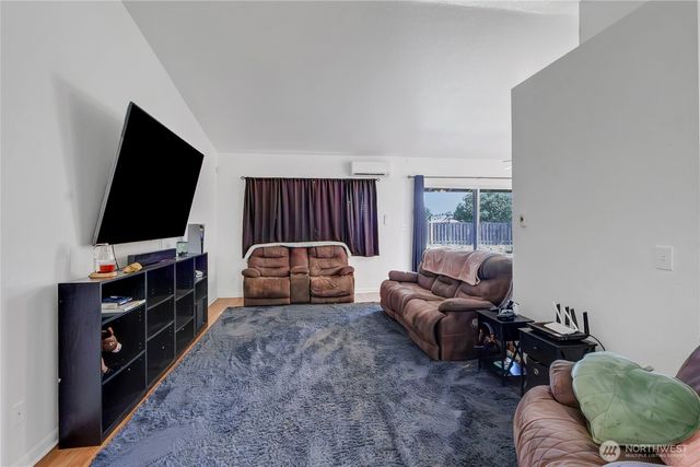 9018 Andes Court SE, Yelm, WA 98597