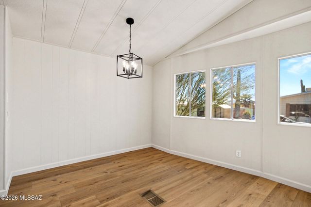 5422 W Circle Z Street, Tucson, AZ 85713