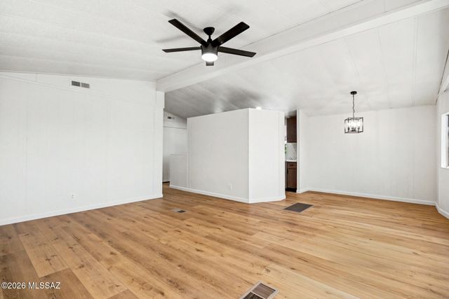 5422 W Circle Z Street, Tucson, AZ 85713