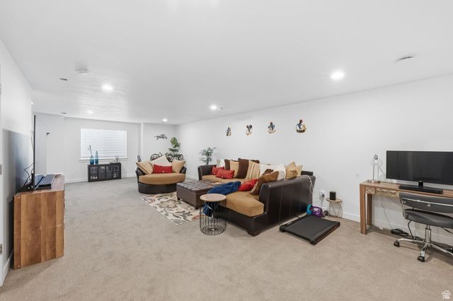 1974 W 775 N, Layton, UT 84041