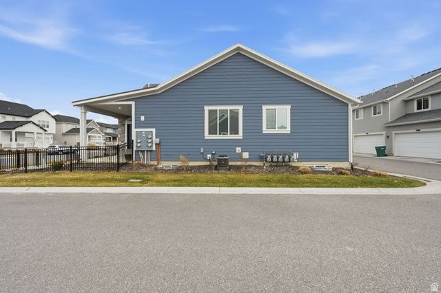 1974 W 775 N, Layton, UT 84041