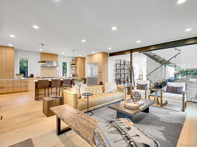 300 Oneida Street, Denver, CO 80220