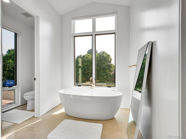 300 Oneida Street, Denver, CO 80220