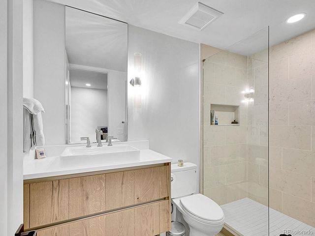 300 Oneida Street, Denver, CO 80220